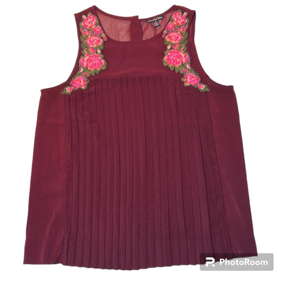 American Eagle Maroon Embroidered Pleated Sleeveless Top Size Small - Picture 1 of 10